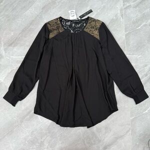 Women’s Full Figured Fashionista Flowy Lace Long Sleeve Top Plus Size 1X